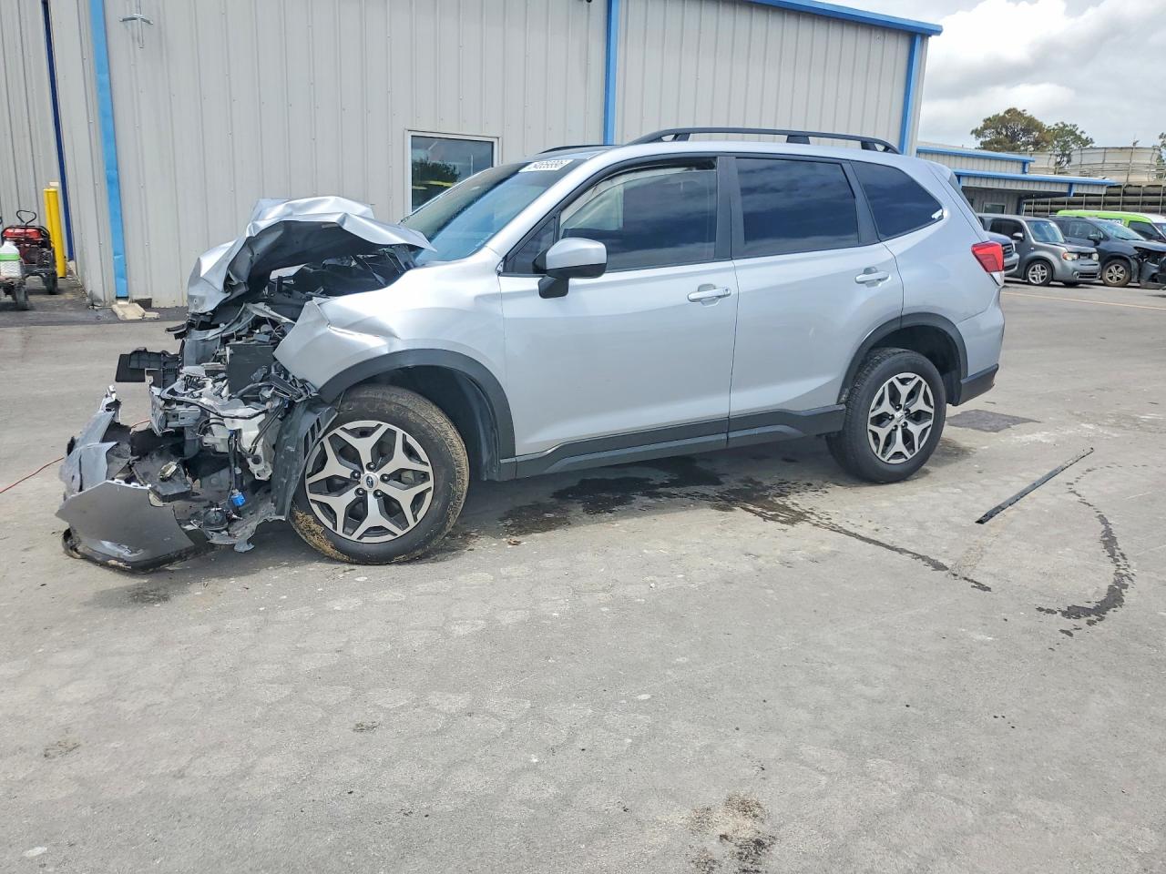 2022 SUBARU FORESTER