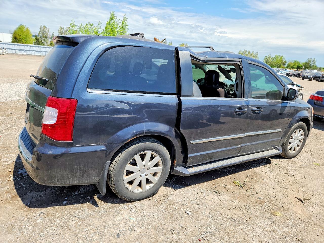 2013 CHRYSLER TOWN & COUNTRY TOURING photo 7