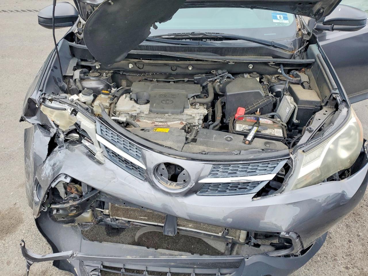 2014 TOYOTA RAV4 LE photo 21