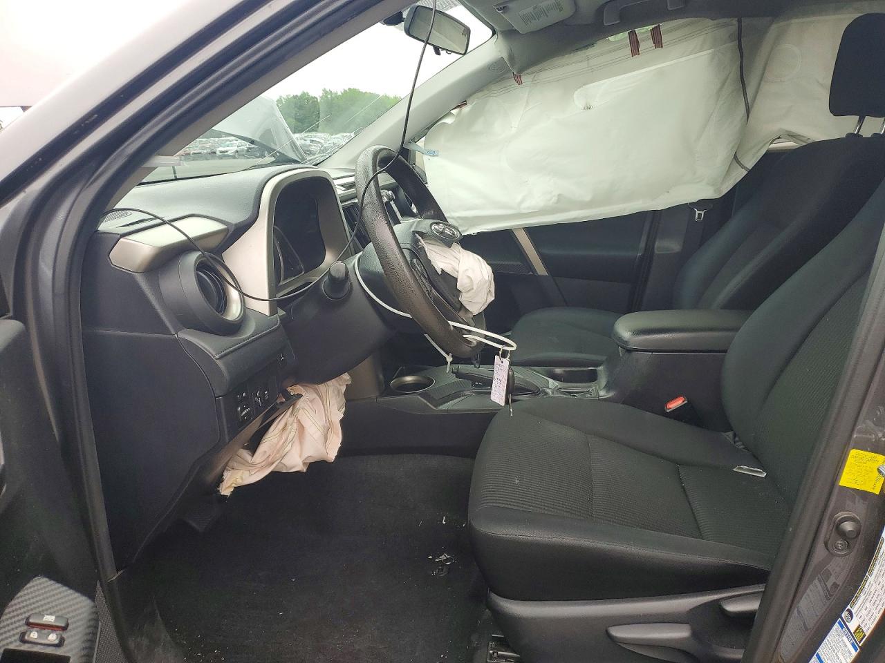 2014 TOYOTA RAV4 LE photo 13