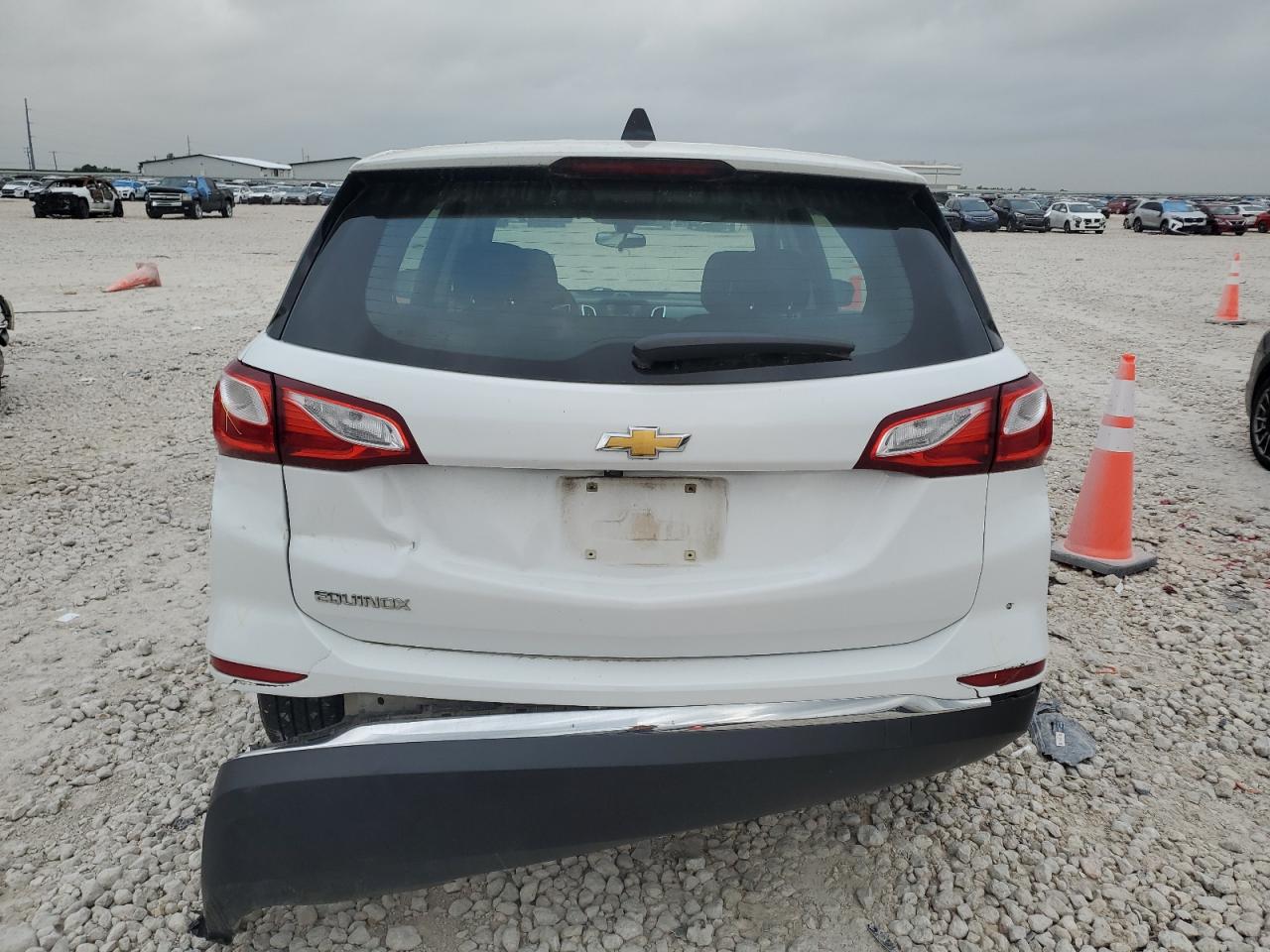 2018 CHEVROLET EQUINOX LS photo 6