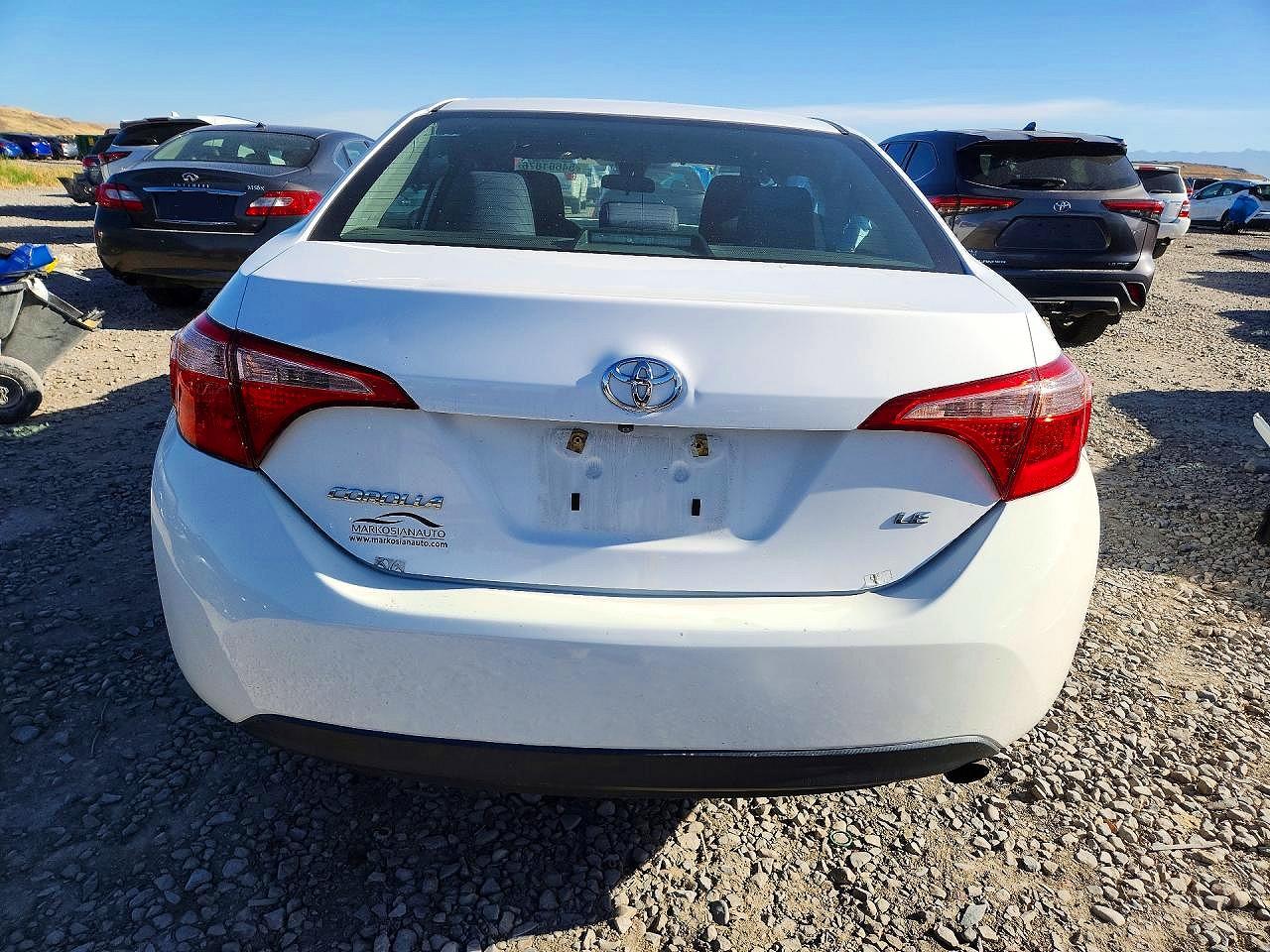 2017 TOYOTA COROLLA LE photo 11