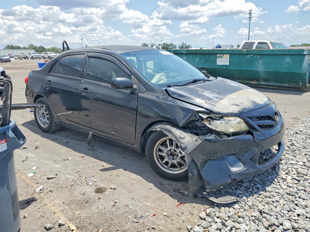 2011 TOYOTA COROLLA LE photo 10
