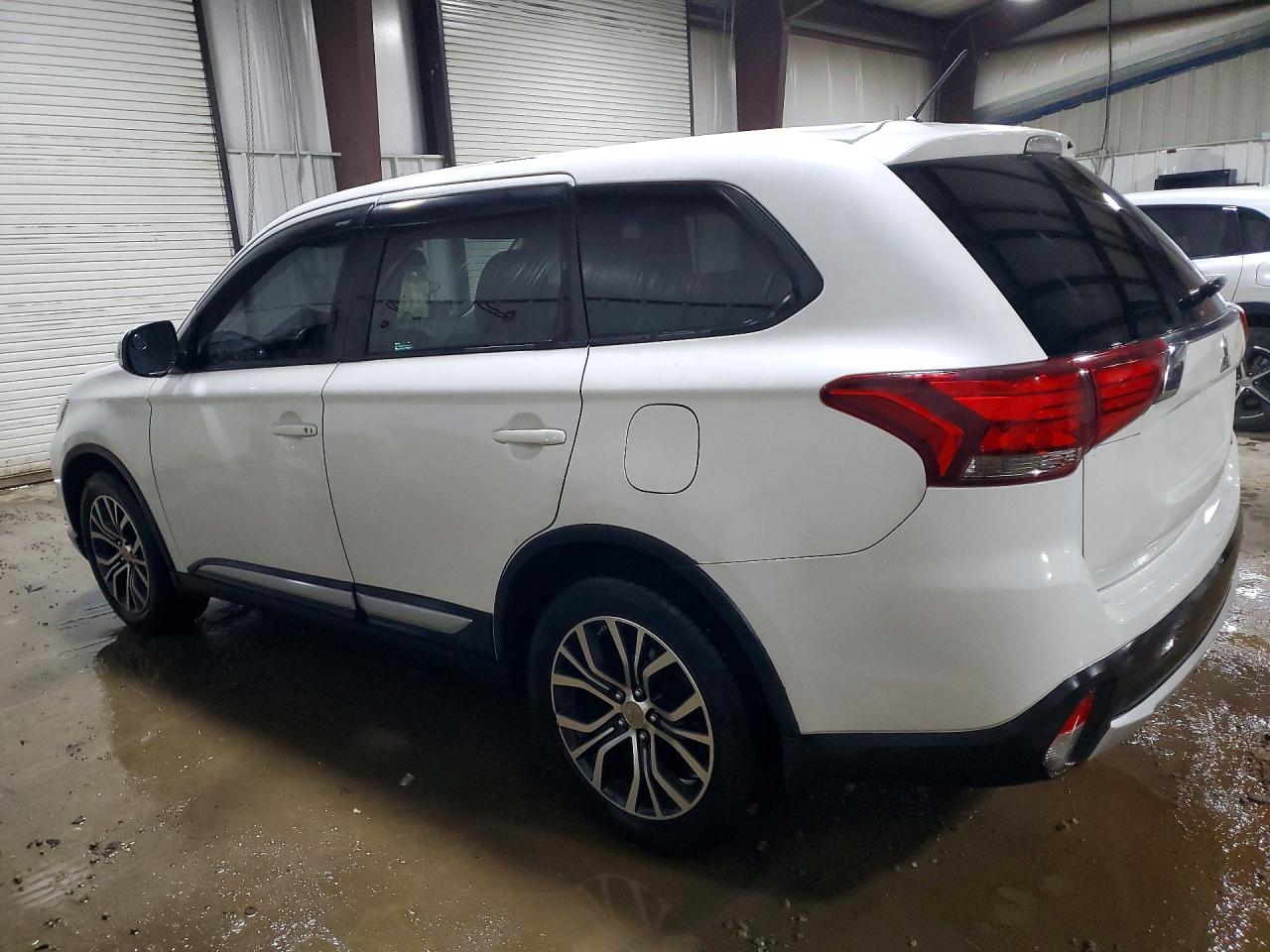 2016 MITSUBISHI OUTLANDER SE photo 3