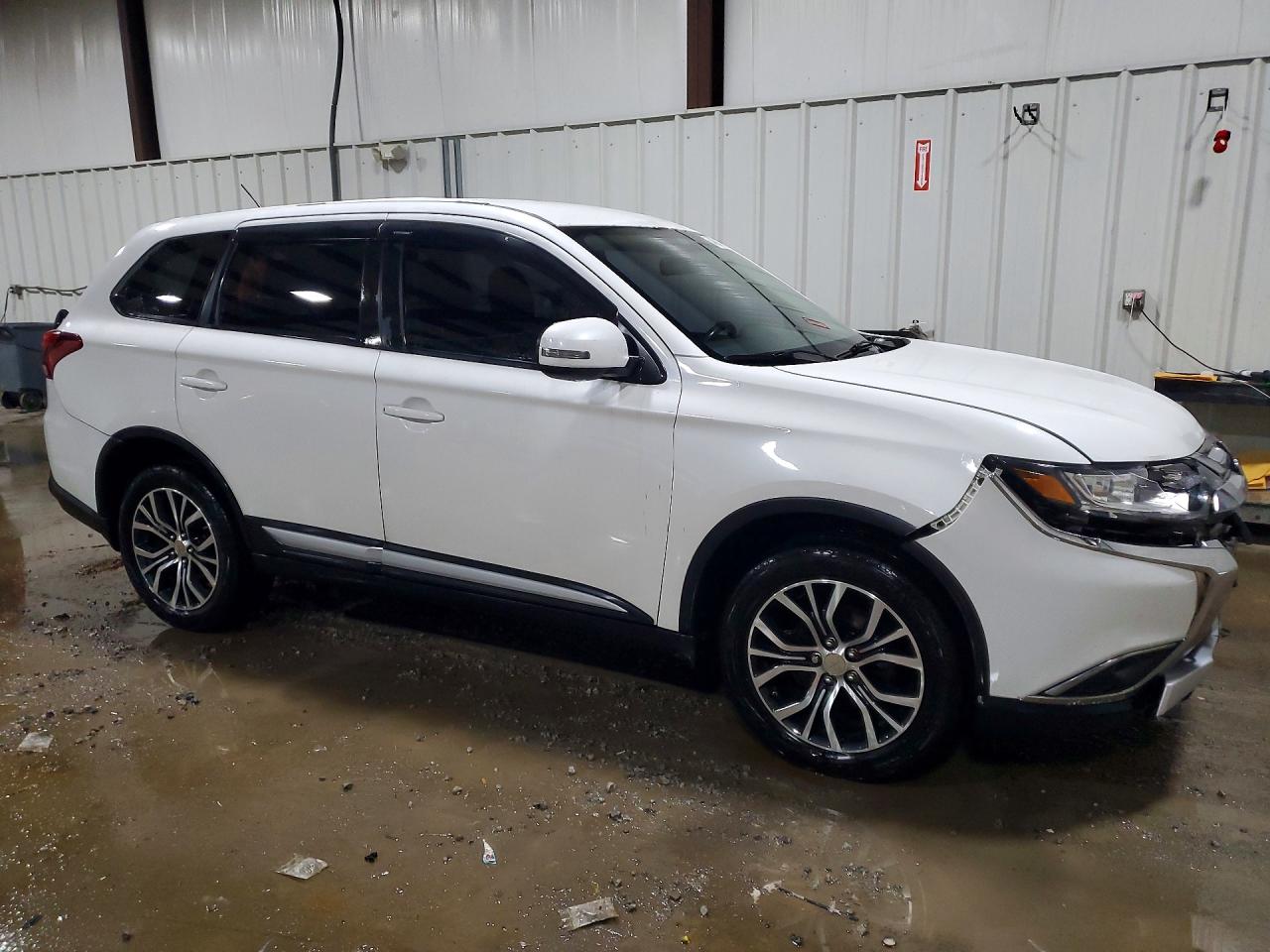 2016 MITSUBISHI OUTLANDER SE photo 7