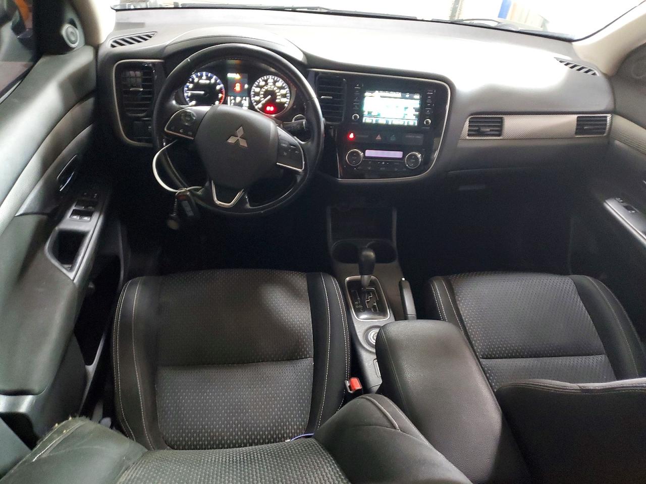2016 MITSUBISHI OUTLANDER SE photo 15