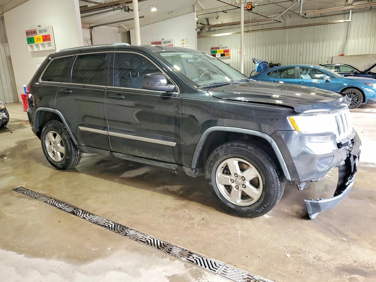 2012 JEEP GRAND CHEROKEE LAREDO photo 10