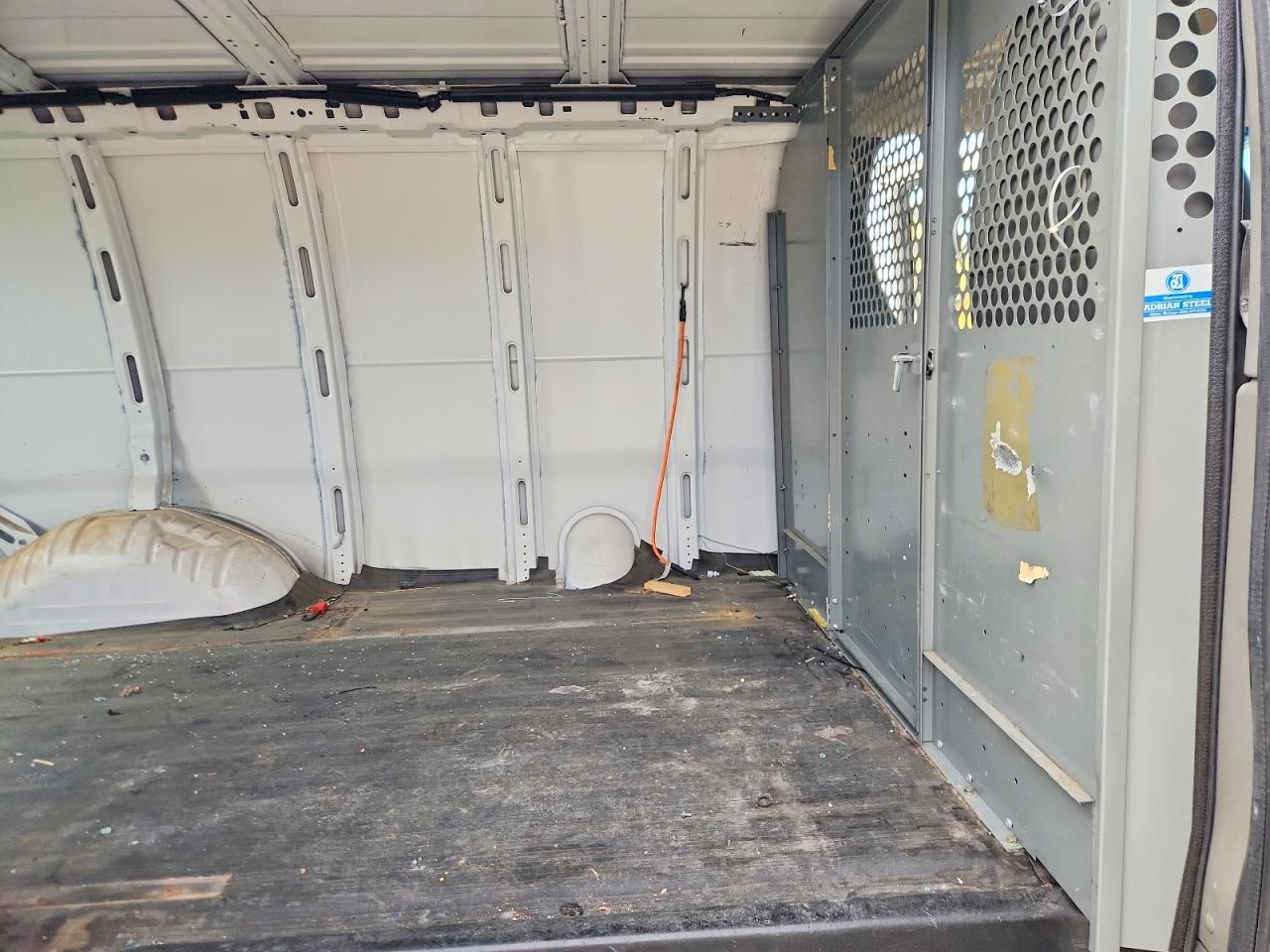 2012 GMC SAVANA 2500 CARGO DELIVERY VAN photo 21
