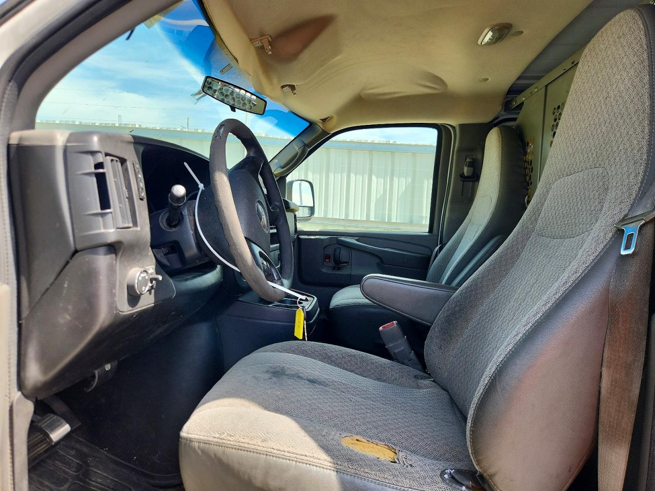 2012 GMC SAVANA 2500 CARGO DELIVERY VAN photo 13