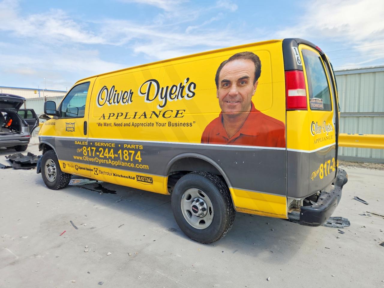2012 GMC SAVANA 2500 CARGO DELIVERY VAN photo 3