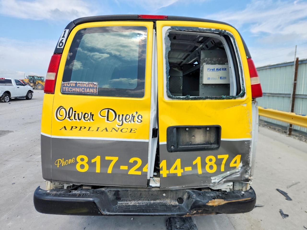 2012 GMC SAVANA 2500 CARGO DELIVERY VAN photo 19