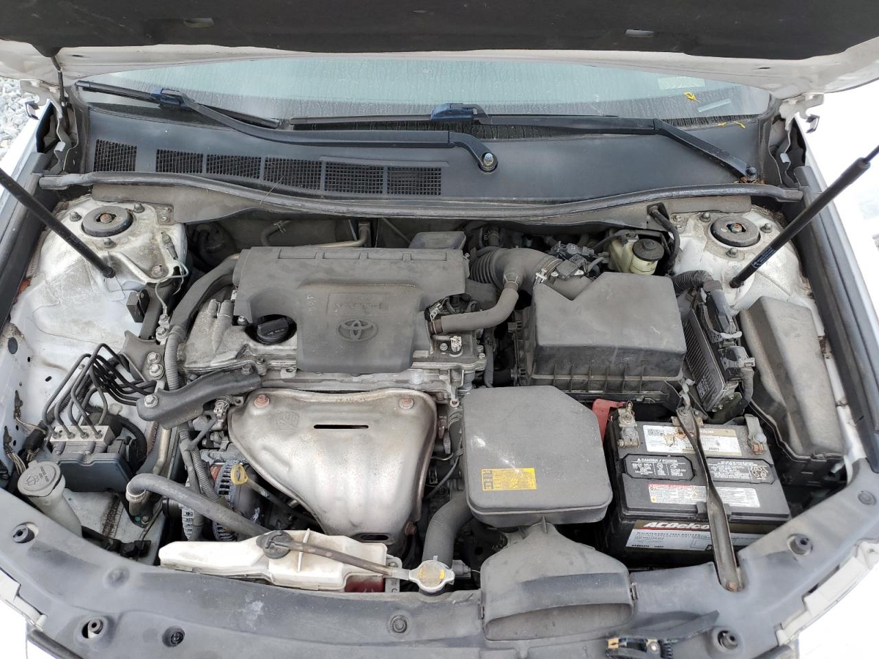 2014 TOYOTA CAMRY L photo 21