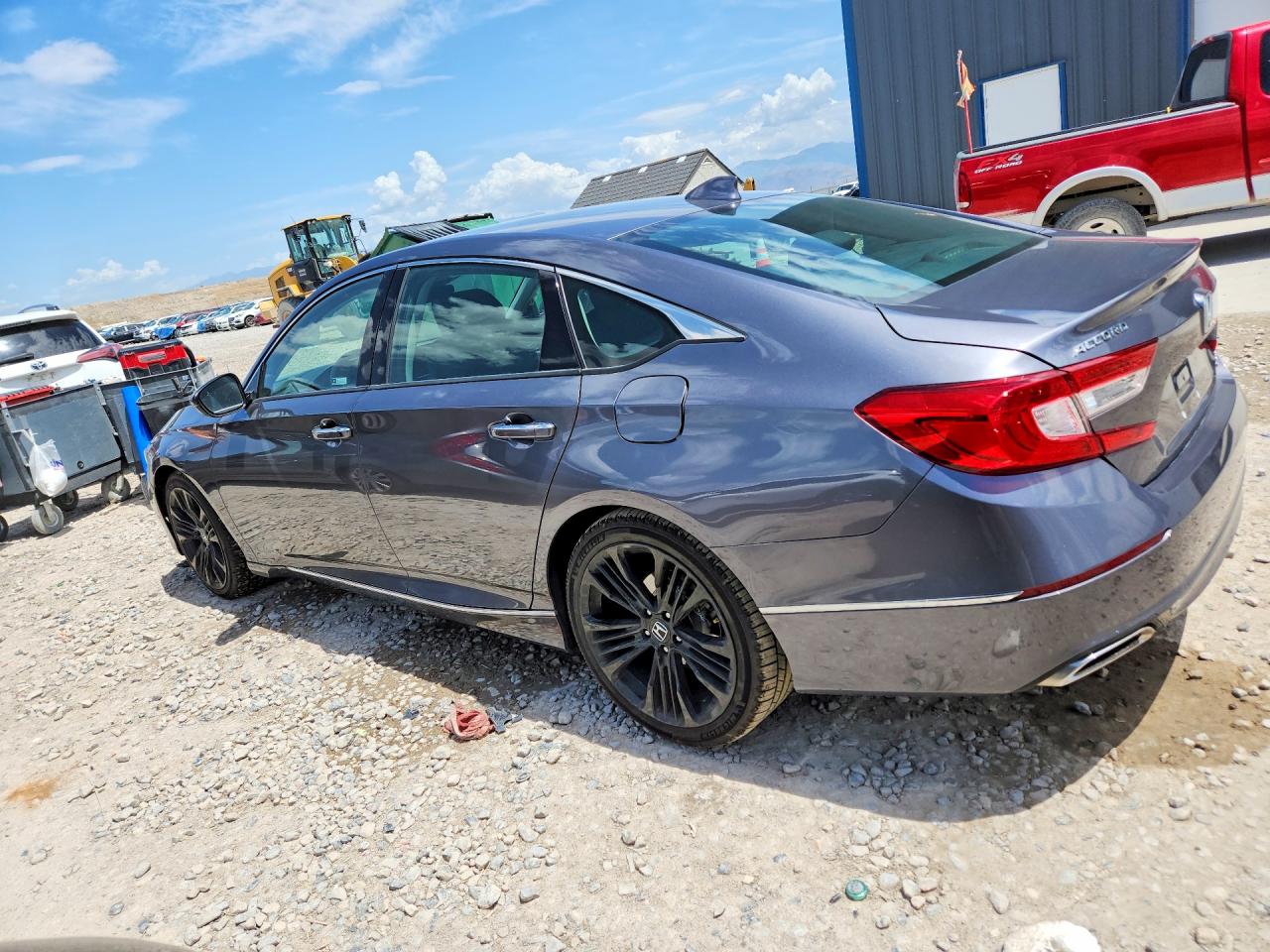2018 HONDA ACCORD TOURING photo 3