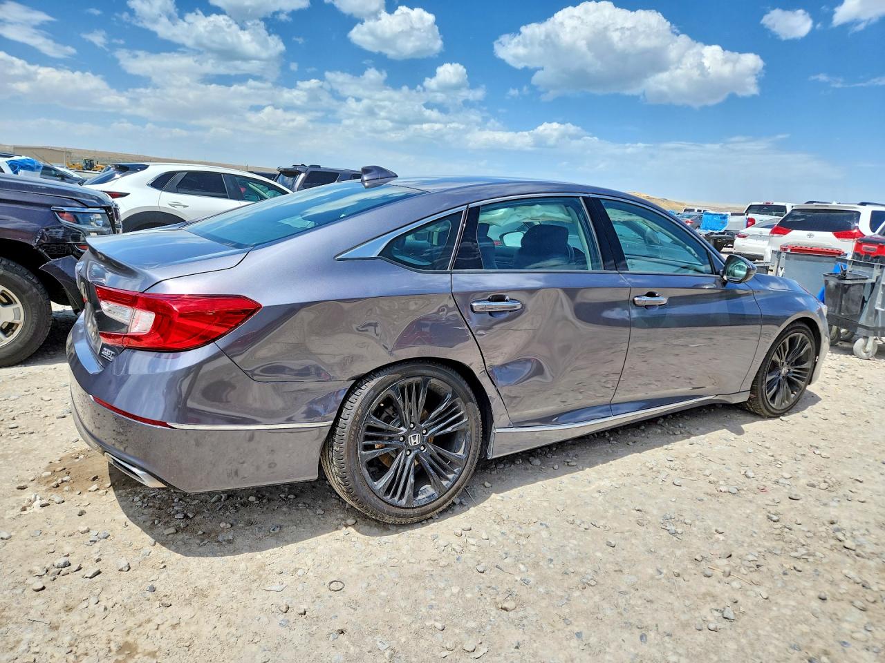 2018 HONDA ACCORD TOURING photo 5