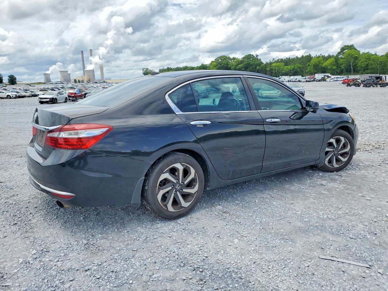 2016 HONDA ACCORD EX photo 5