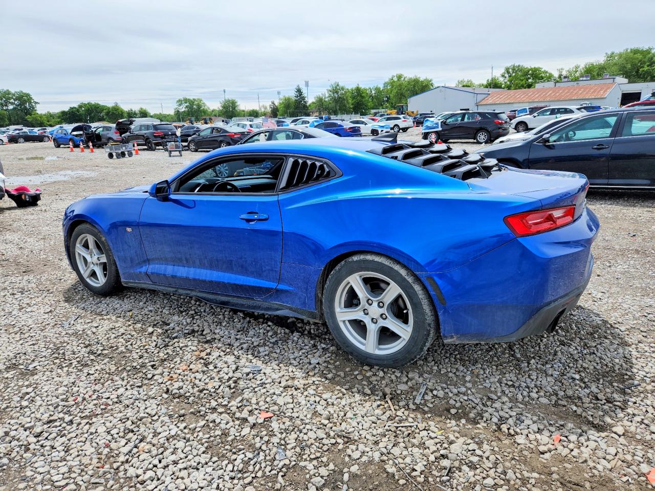2017 CHEVROLET CAMARO LT photo 3