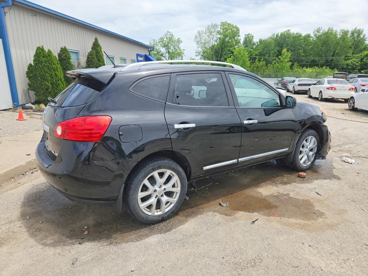 2011 NISSAN ROGUE S photo 5