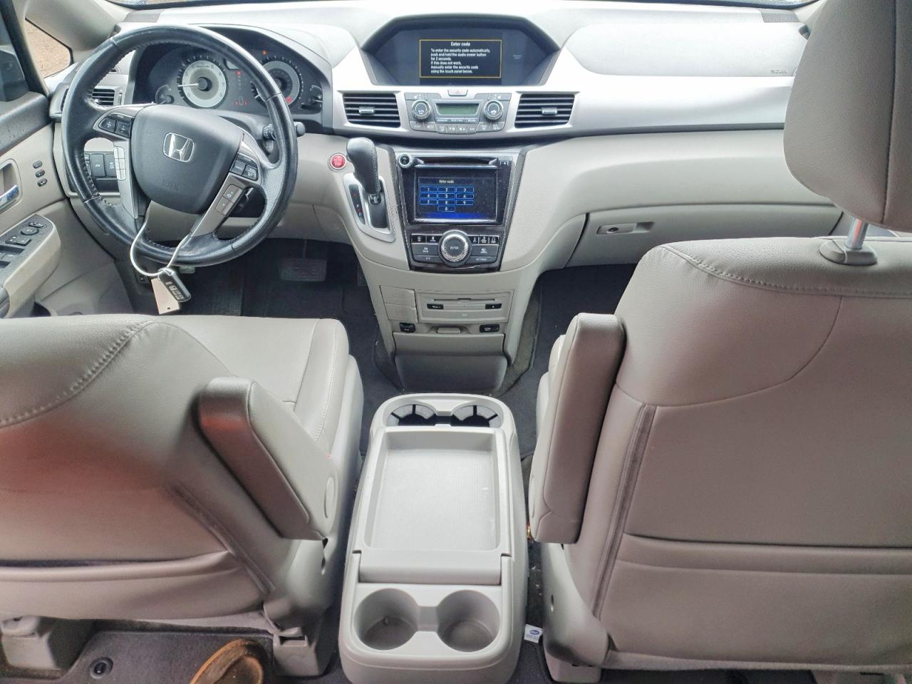 2014 HONDA ODYSSEY TOURING photo 8