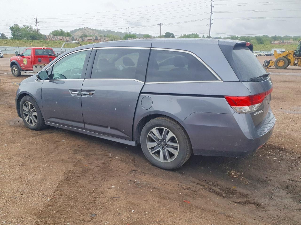 2014 HONDA ODYSSEY TOURING photo 2