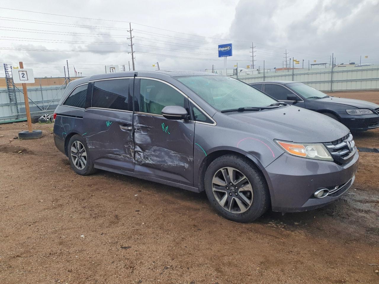 2014 HONDA ODYSSEY TOURING photo 4