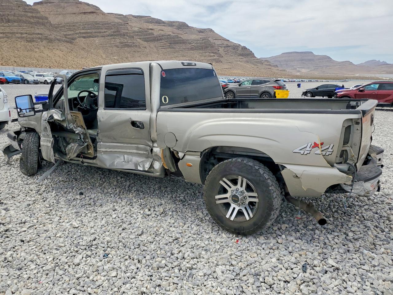 2003 CHEVROLET SILVERADO K1500 HEAVY DUTY photo 3