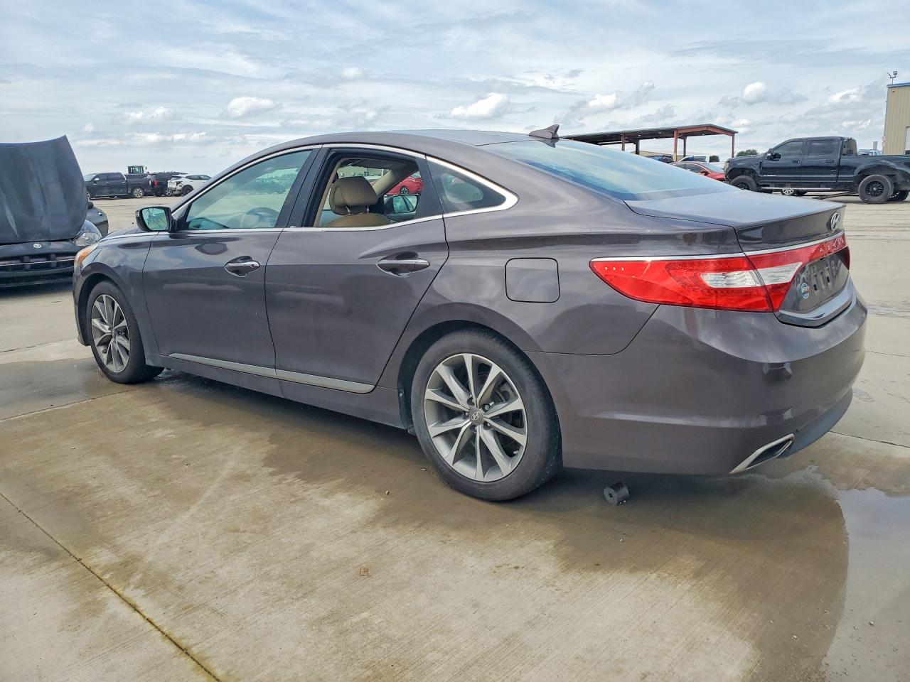 2016 HYUNDAI AZERA photo 3
