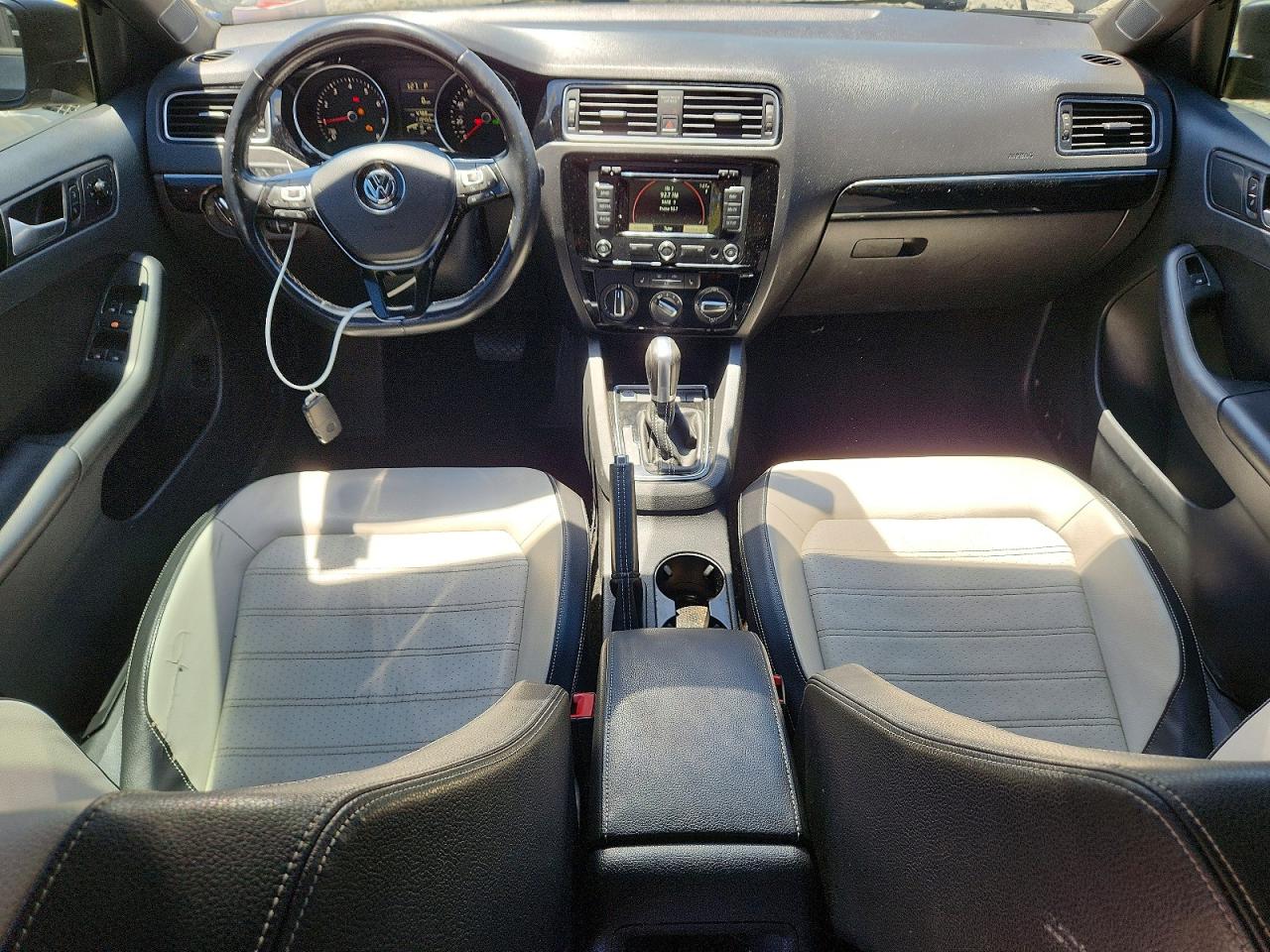 2015 VOLKSWAGEN JETTA SE photo 15