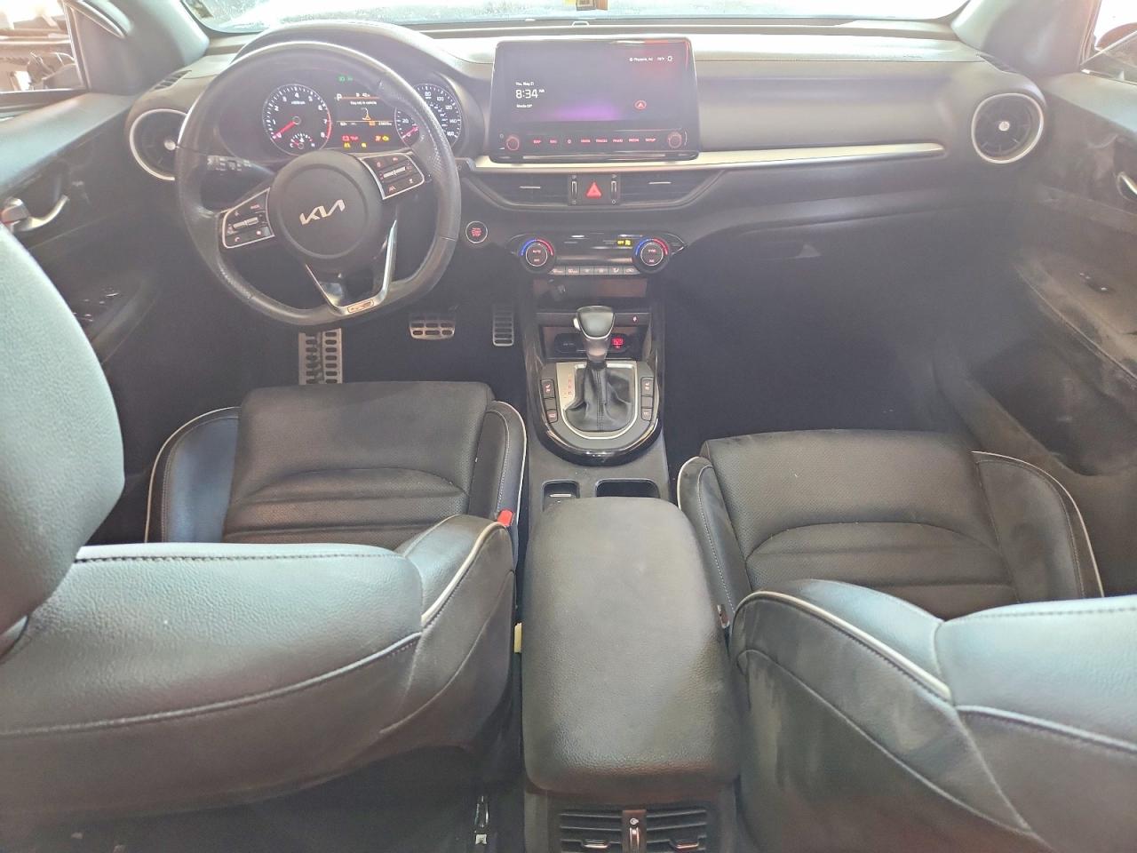 2024 KIA FORTE GT LINE photo 15