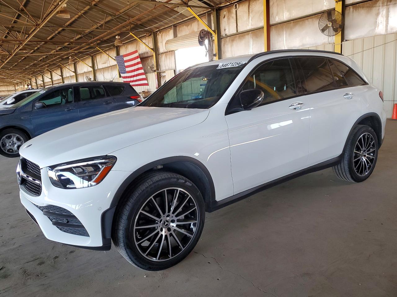 2022 MERCEDES-BENZ GLC