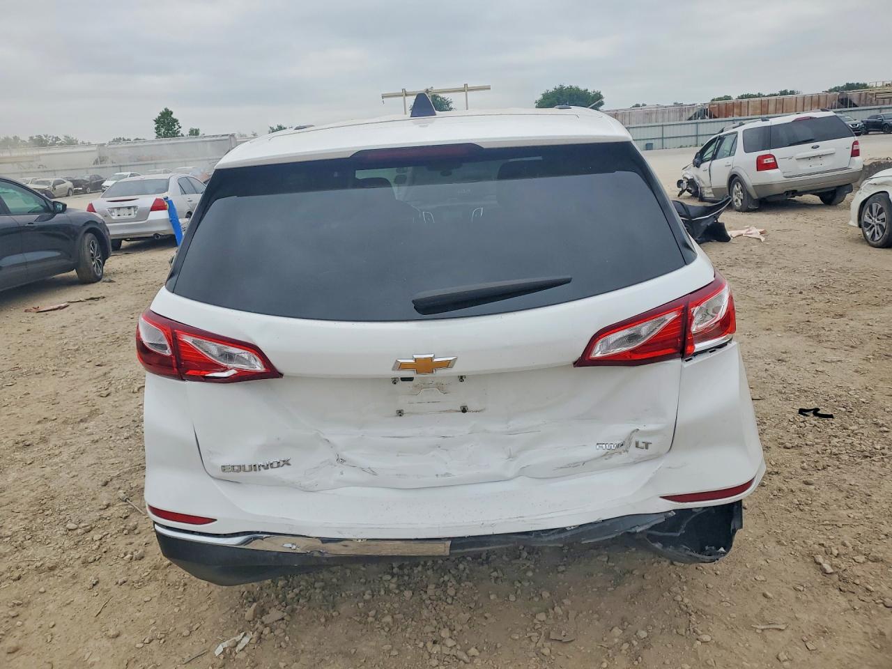 2018 CHEVROLET EQUINOX LT photo 11