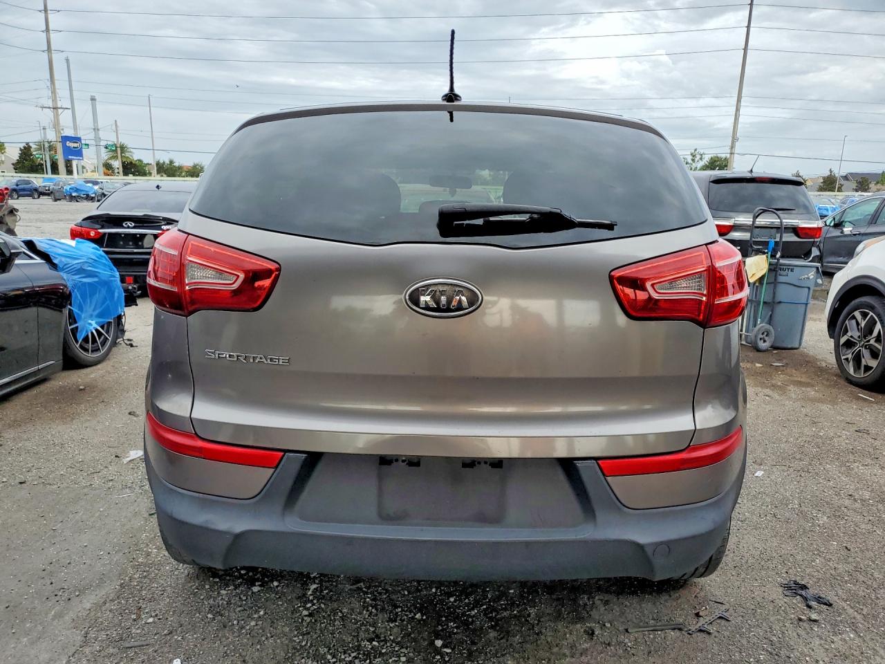 2012 KIA SPORTAGE LX photo 11