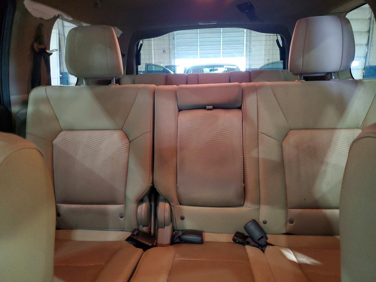 2015 HONDA PILOT LX photo 19