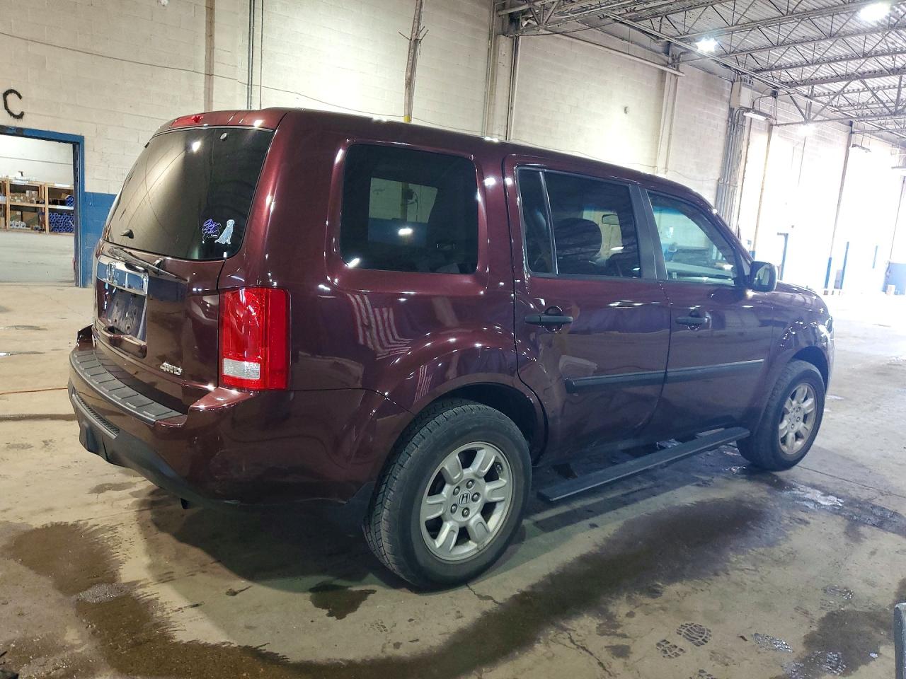 2015 HONDA PILOT LX photo 5