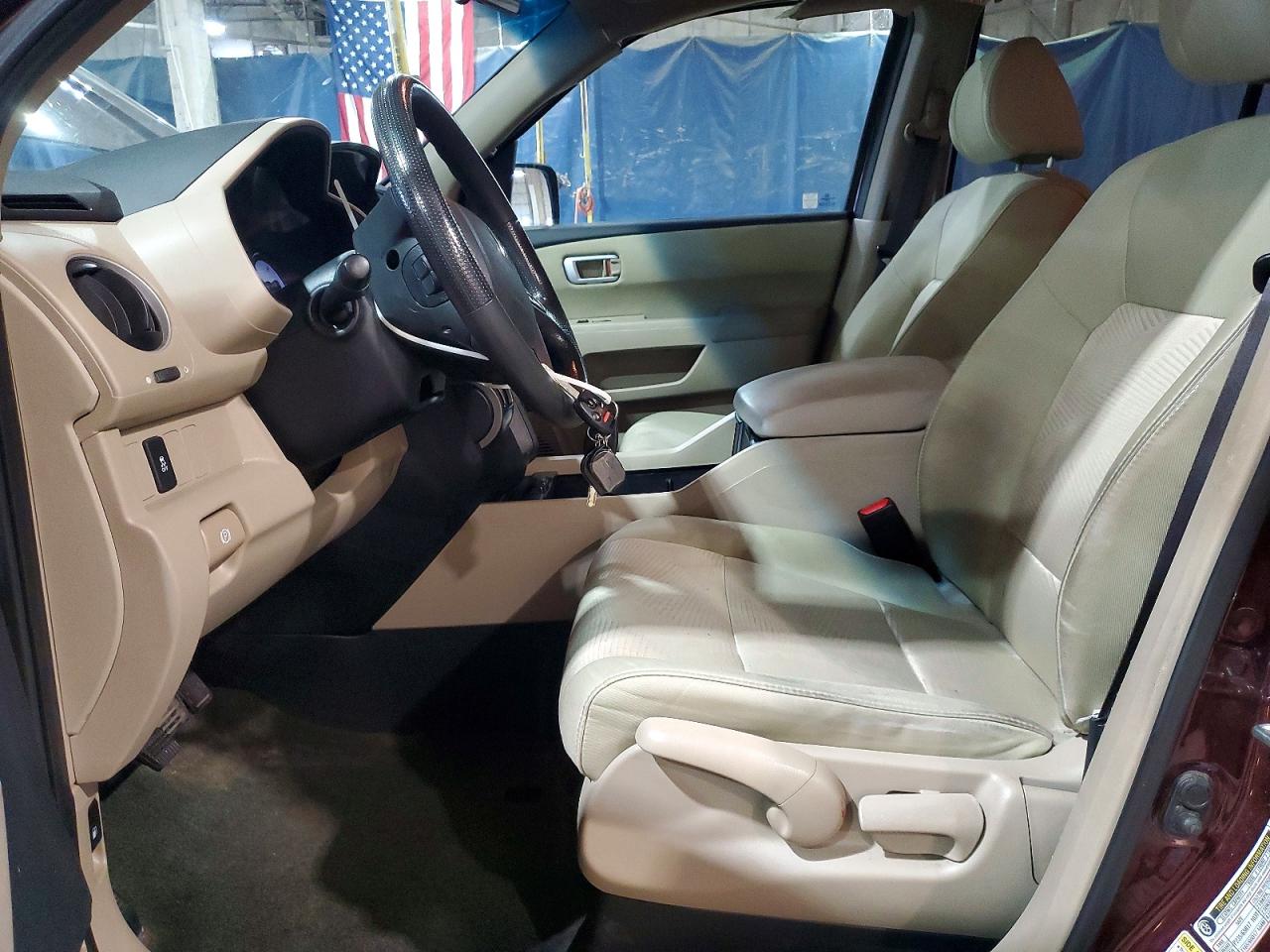 2015 HONDA PILOT LX photo 13