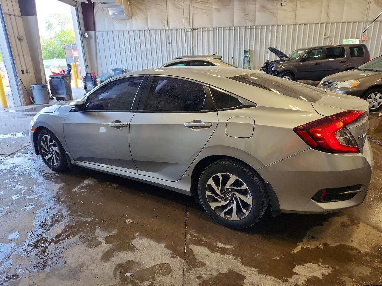 2016 HONDA CIVIC EX photo 4
