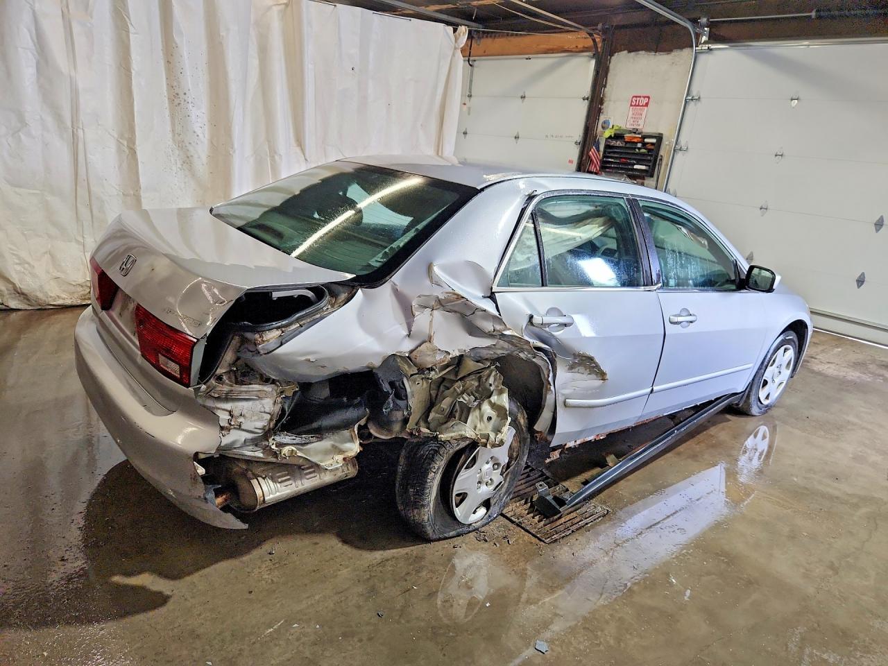 2005 HONDA ACCORD LX photo 7