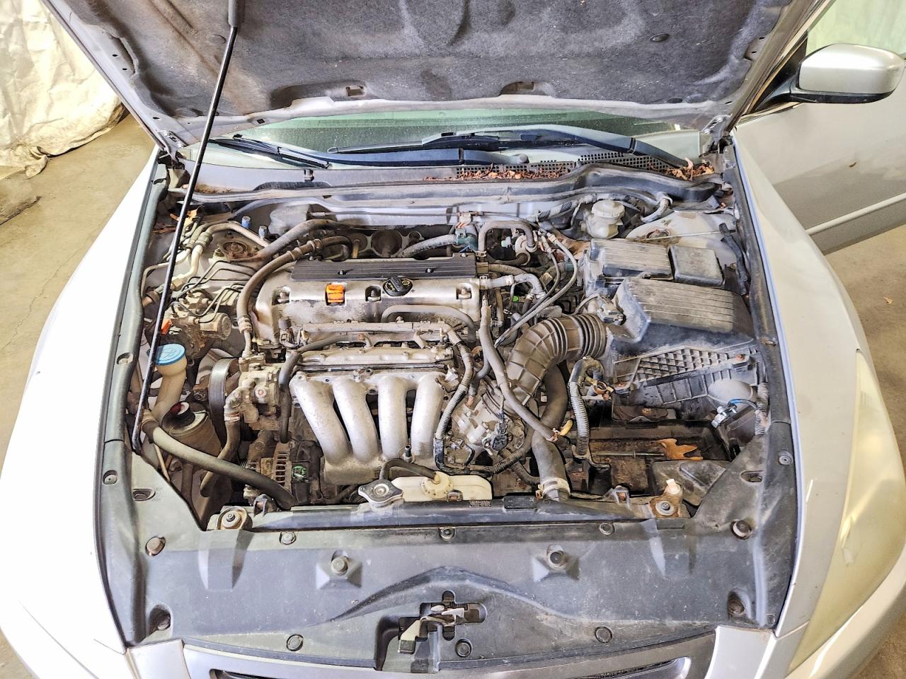 2005 HONDA ACCORD LX photo 31