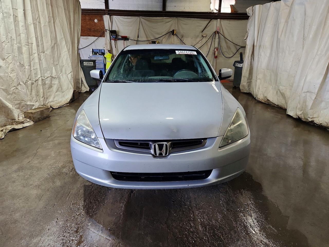 2005 HONDA ACCORD LX photo 13