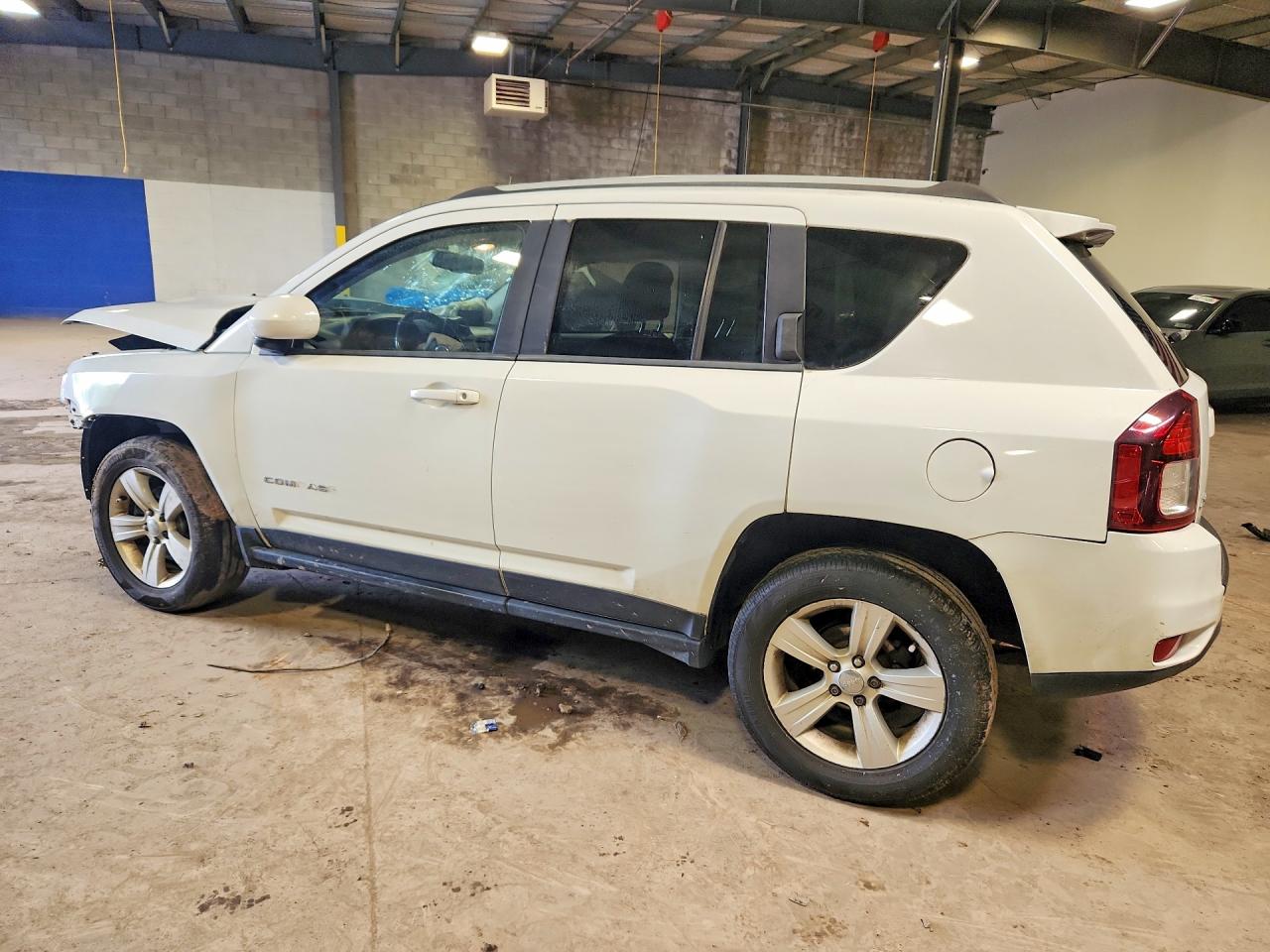 2016 JEEP COMPASS LATITUDE photo 2