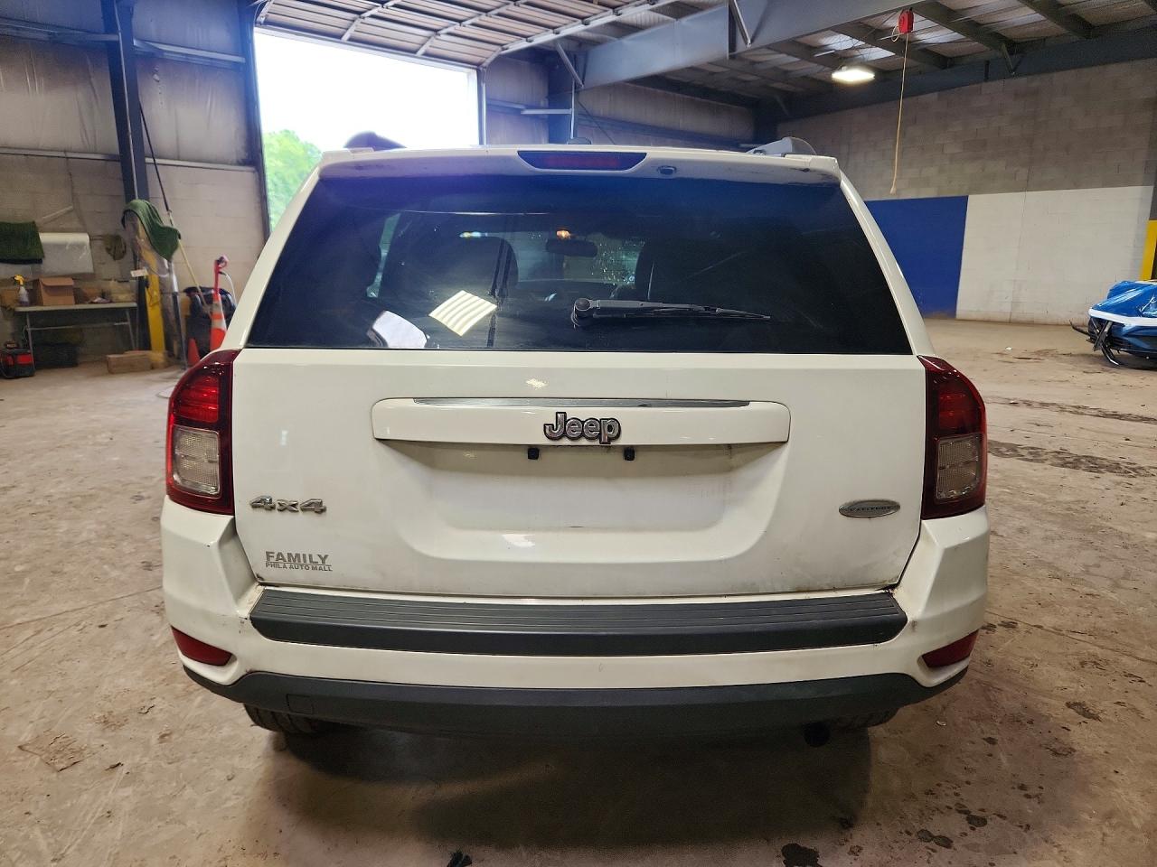 2016 JEEP COMPASS LATITUDE photo 6