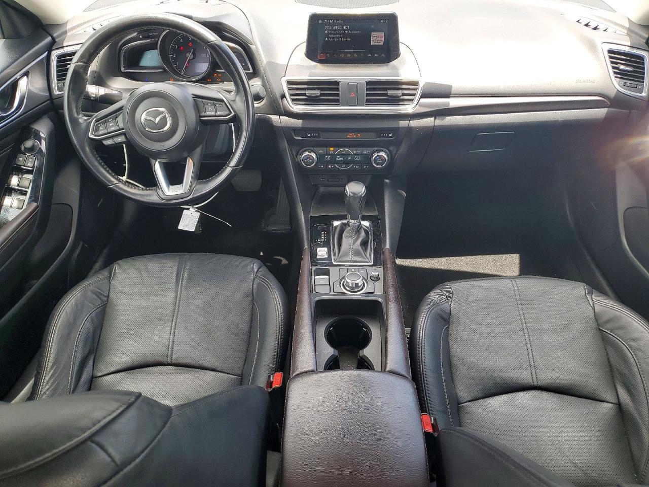 2018 MAZDA 3 GRAND TOURING photo 17