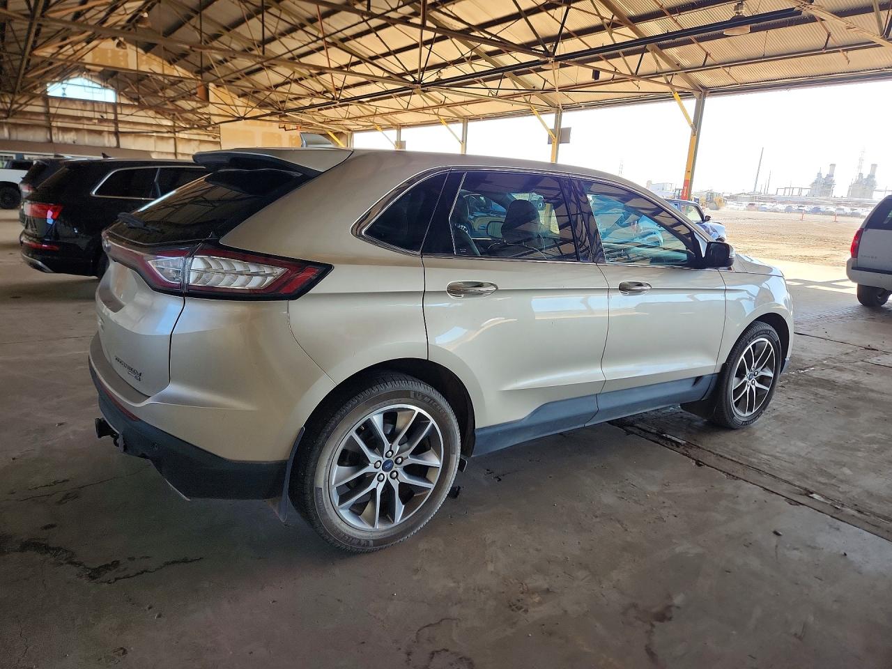 2017 FORD EDGE TITANIUM photo 3