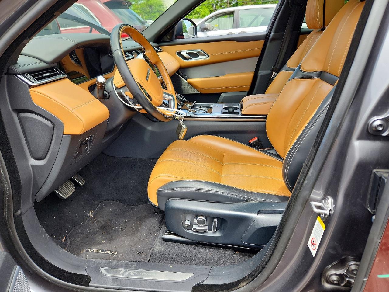 2018 LAND ROVER RANGE ROVER VELAR R-DYNAMIC SE photo 13