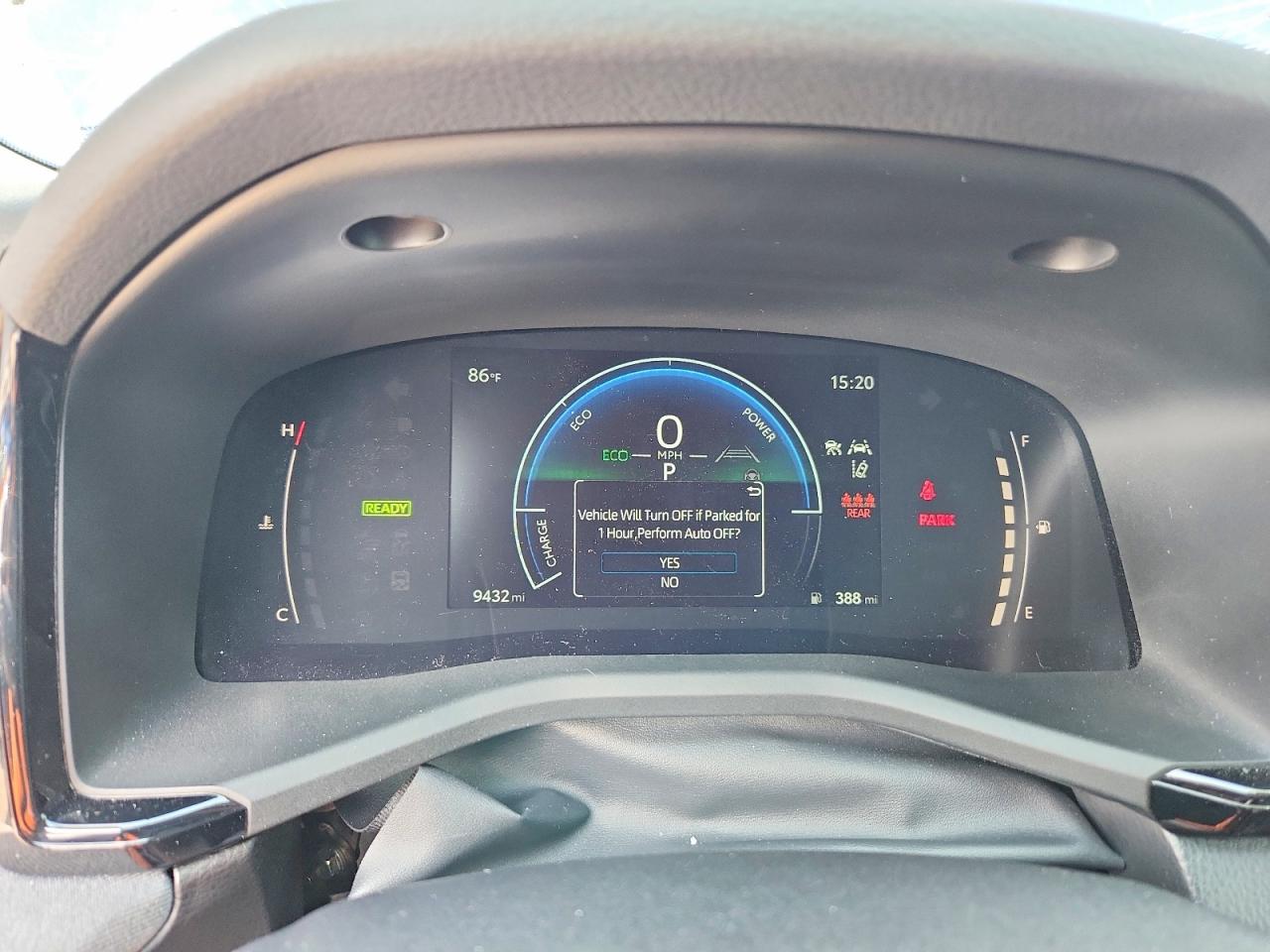 2025 TOYOTA CAMRY LE photo 17