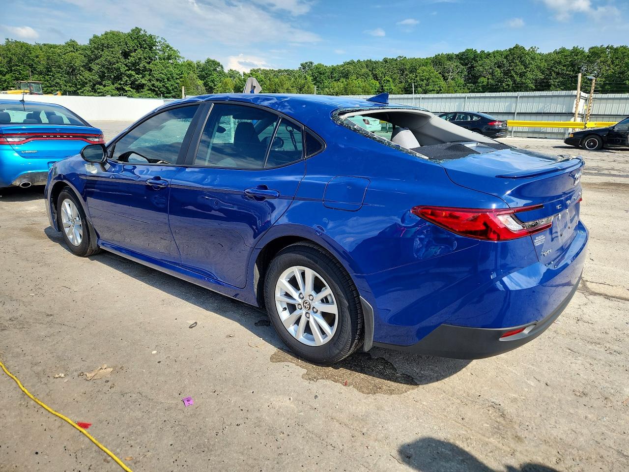 2025 TOYOTA CAMRY LE photo 3