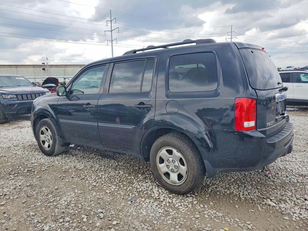 2012 HONDA PILOT LX photo 3