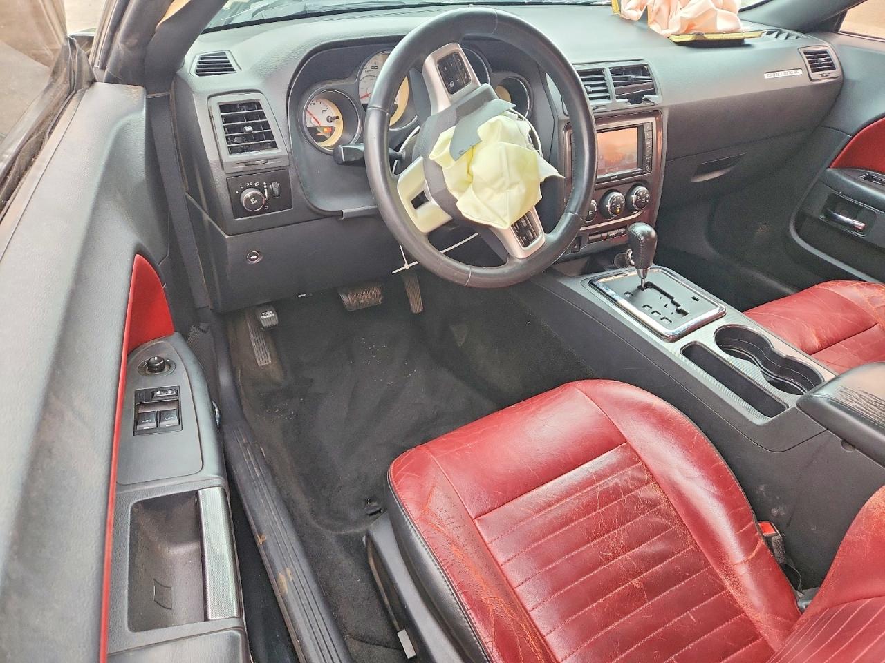 2013 DODGE CHALLENGER SXT photo 22