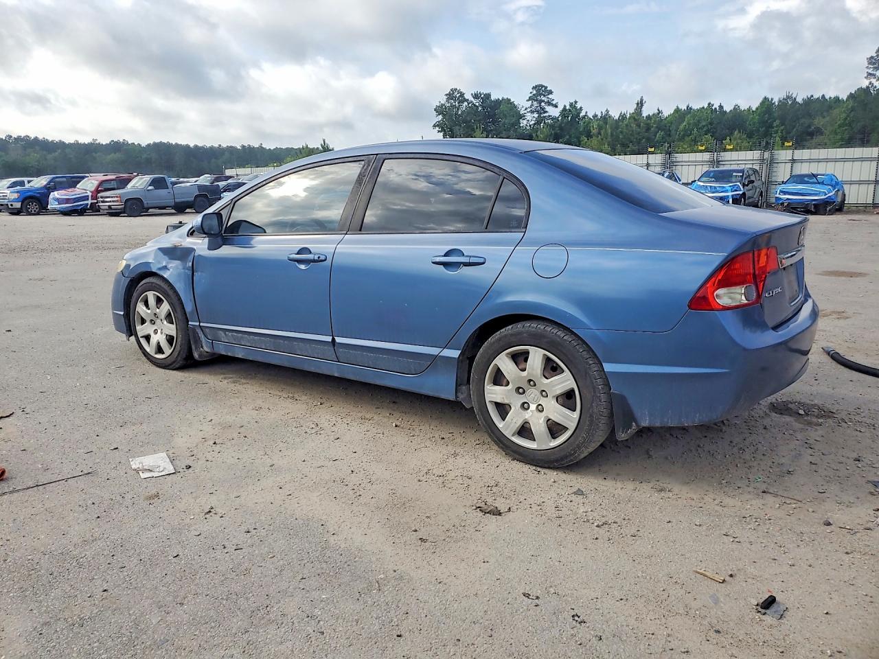 2010 HONDA CIVIC LX photo 4