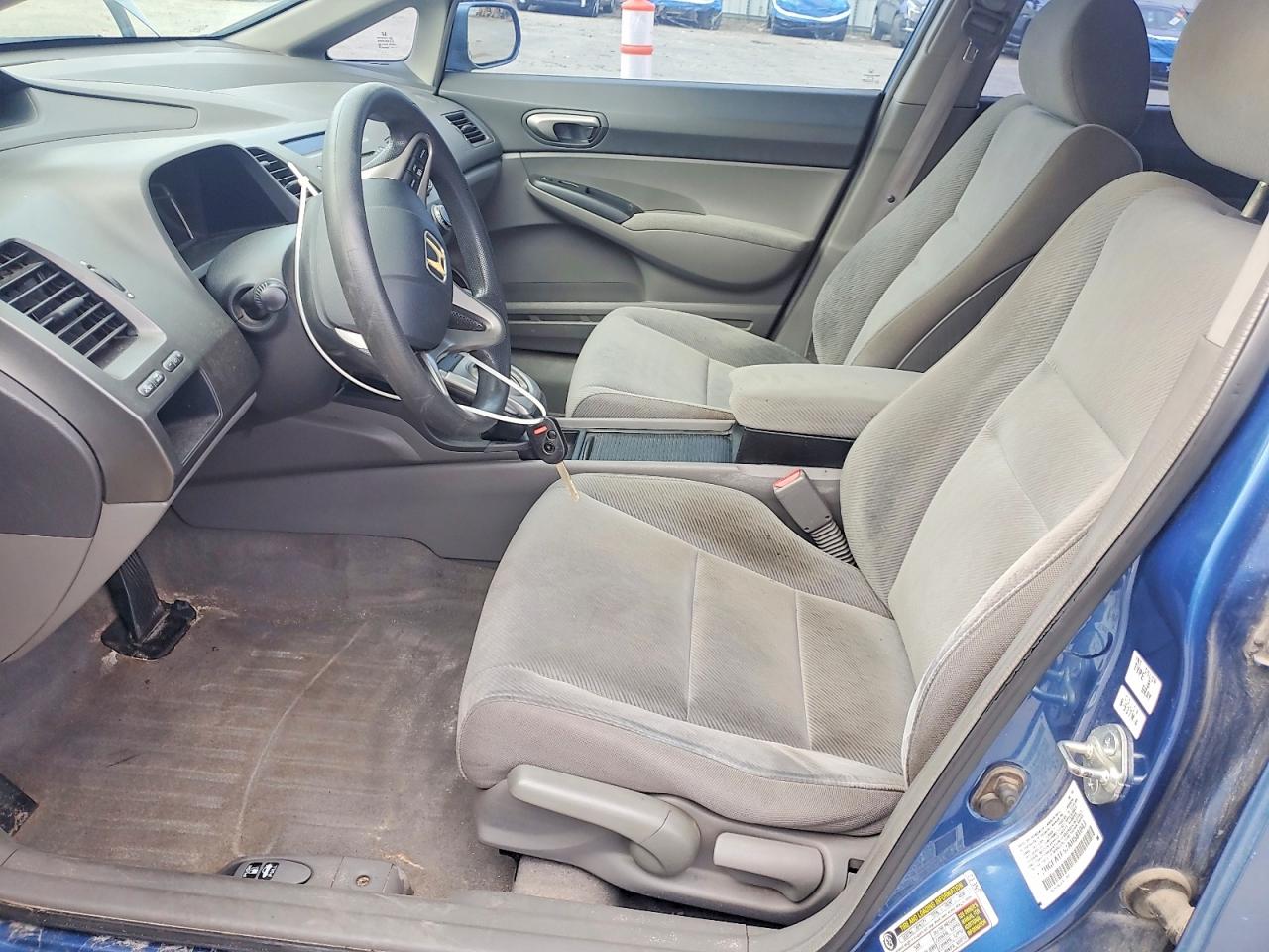 2010 HONDA CIVIC LX photo 19