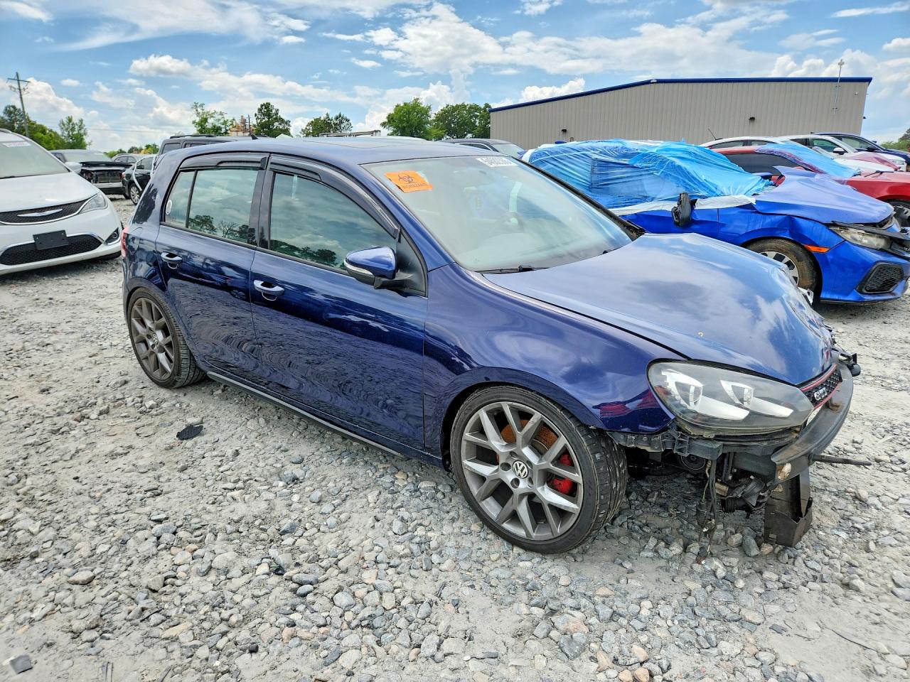 2013 VOLKSWAGEN GTI photo 4
